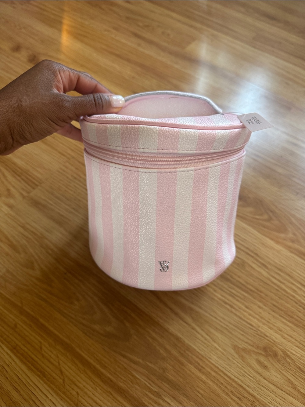 VS Cosmetic Case ✨ NWT